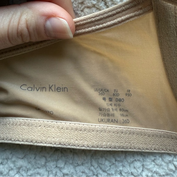 Lined Calvin Klein Bra - Picture 4 of 4